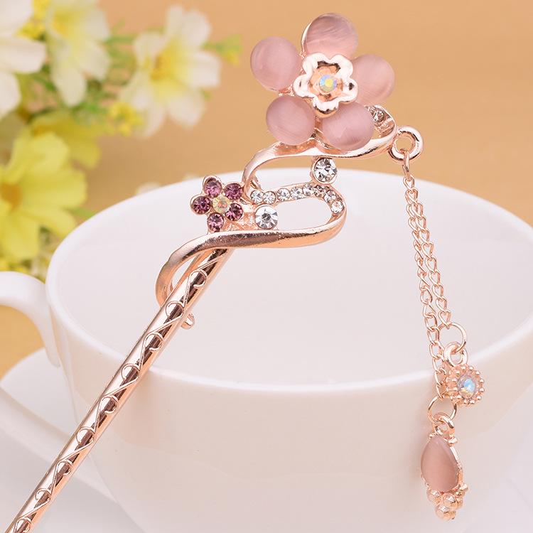 Women's 2026 Spring/Summer Chinese Tassel Alloy Hairpin - Qipao Hair Accessories