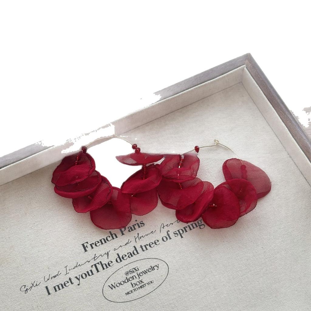 Seaside Vacation Style Fabric Flower Ear Buckle Autumn and Winter Personality Versatile Earrings Fashion Temperament High Sense Earrings