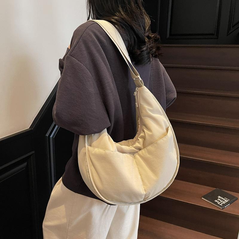 Simple casual dumpling bag large capacity lazy minimalist style shoulder bag street tide and messenger bag women