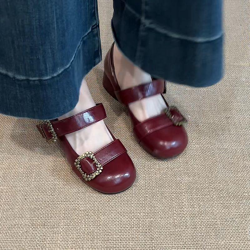 Lolita one-word buckle small leather shoes trendy court feng shui diamond shallow mouth Mary Jane small single shoes women's 2025 autumn and winter