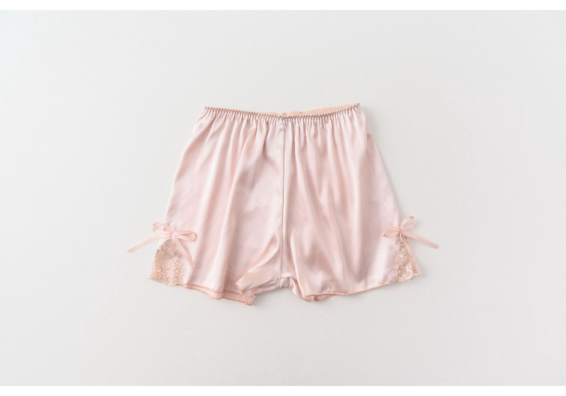 

Women s Lace Bowknot Silk Casual Breathable Shorts L (110-130 cm)