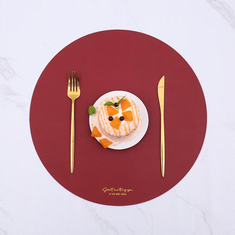 ZISIZ European Style Round Placemat & Coaster Set