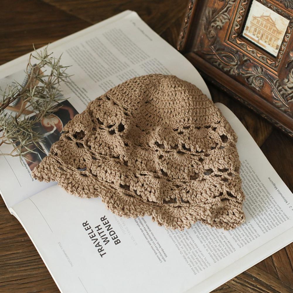 Retro Handmade Flower Crochet Hat Casual Melon Leather Mesh Cap Hand-crocheted Pullover Hat Female