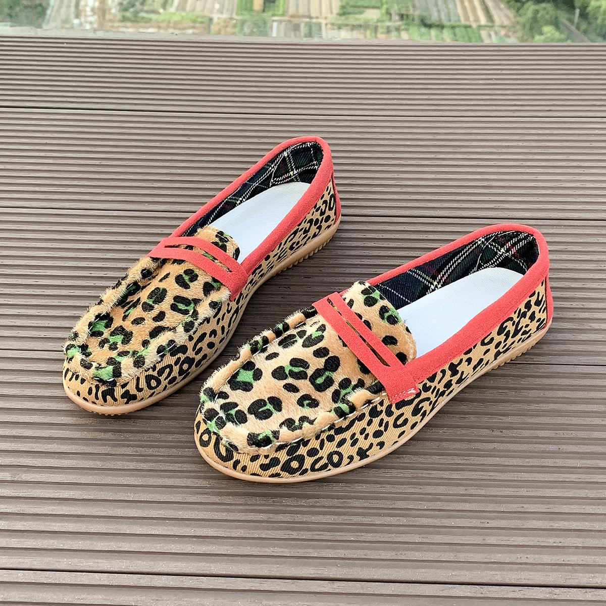 Женские туфли на плоской подошве с круглым носком — фото 4