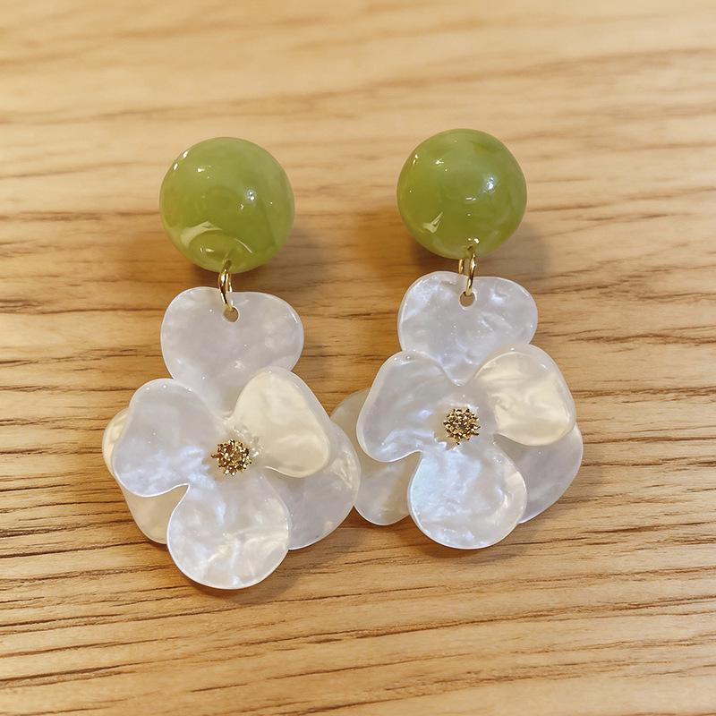 Silver Needle Forest Style High-End Resin Flower Stud Earrings - Fresh Vacation Luxury Fashion Accessories