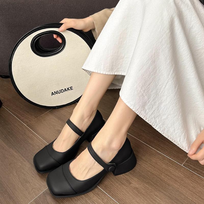 Coarse Heel Small Leather Shoes Women's 2025 Spring and Summer New Fashionable Versatile Retro Light Mouth Buckle Single Shoes