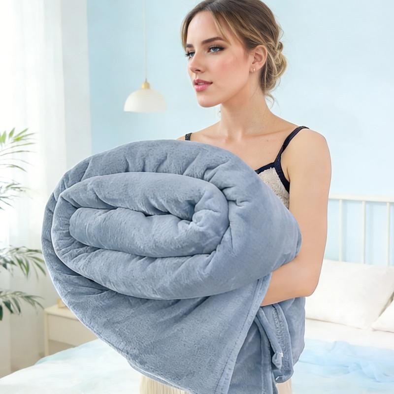 Solid Flannel Multifunctional Blanket, Soft And Skin-Friendly, Warm And Comfortable, Suitable For Living Room, Bedroom, Office.