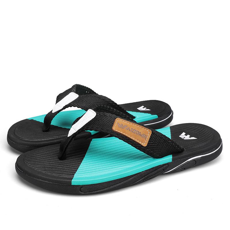 Men's hollow out flip flops Wearing outside during summer Slippers Male Non slip beach slippers Trendy versatile shoes Homme