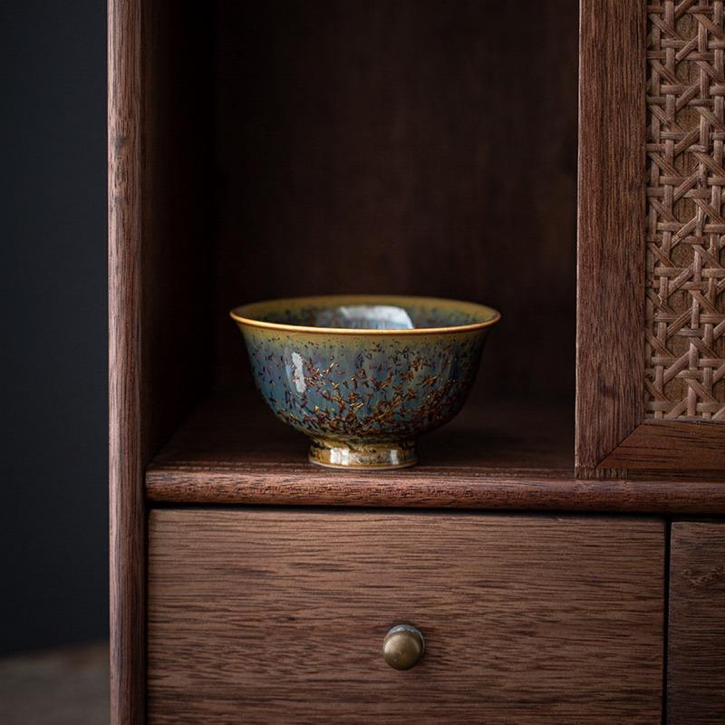 Crystal Glazed Pressed Hand Cup Ceramic Host Single Cup Kung Fu Tea Cup High-end Tea Cup Drinking Tea Household Tea Set