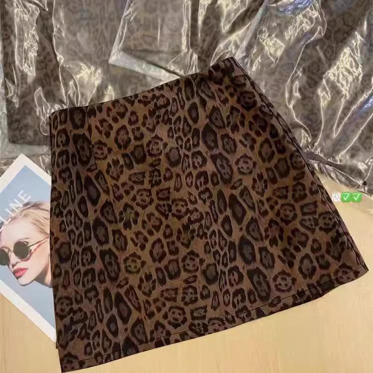 Women's High Waist Leopard Print Midi Skirt - 2024 European Autumn/Winter Collection, Plus Size, Slimming Bodycon Style.