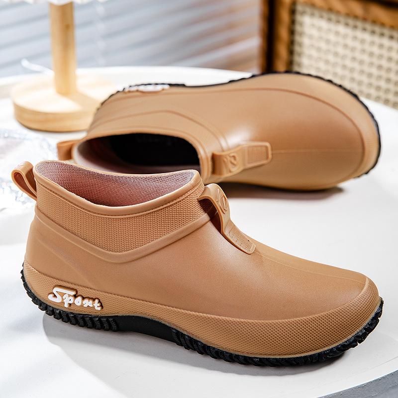 Low-top non-slip water shoes women's fashion new adult outdoor waterproof shoes kitchen short work shoes fashion
