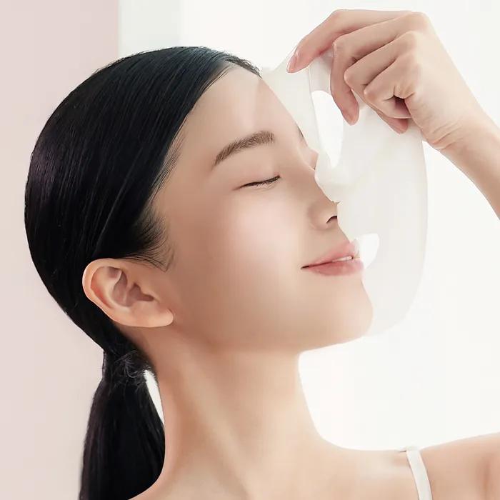 Radiant Elastic Collagen Mask Pack _ Wellderma Sapphire Collagen Impact Hydrogel Fitting Mask Pack 4 Sheets