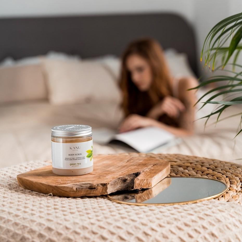Kanu peeling do ciała zielona herbata z rumiankiem