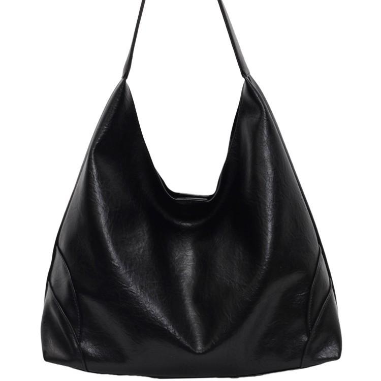 2025 Autumn and Winter New Korean Version Temperament Fashionable Large Capacity Soft Leather Underarm Shoulder Bucket Commuter Tote Bag Women