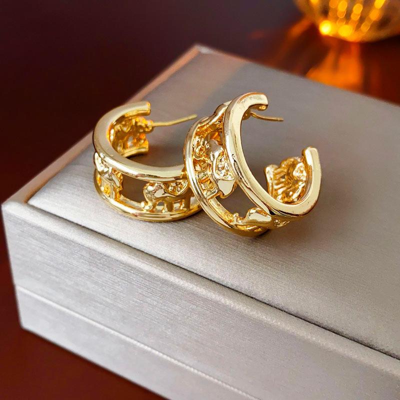 Silver Needle Medieval Round Flower Fringed Earrings Retro Metal Stud Earrings Temperament Light Luxury Earrings Women