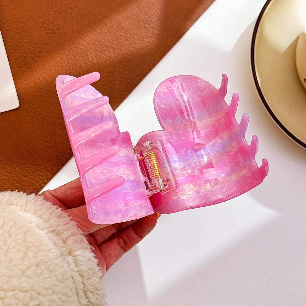 Chic Oversized Heart Hair Claw Clip For Women In Assorted Vibrant Colors