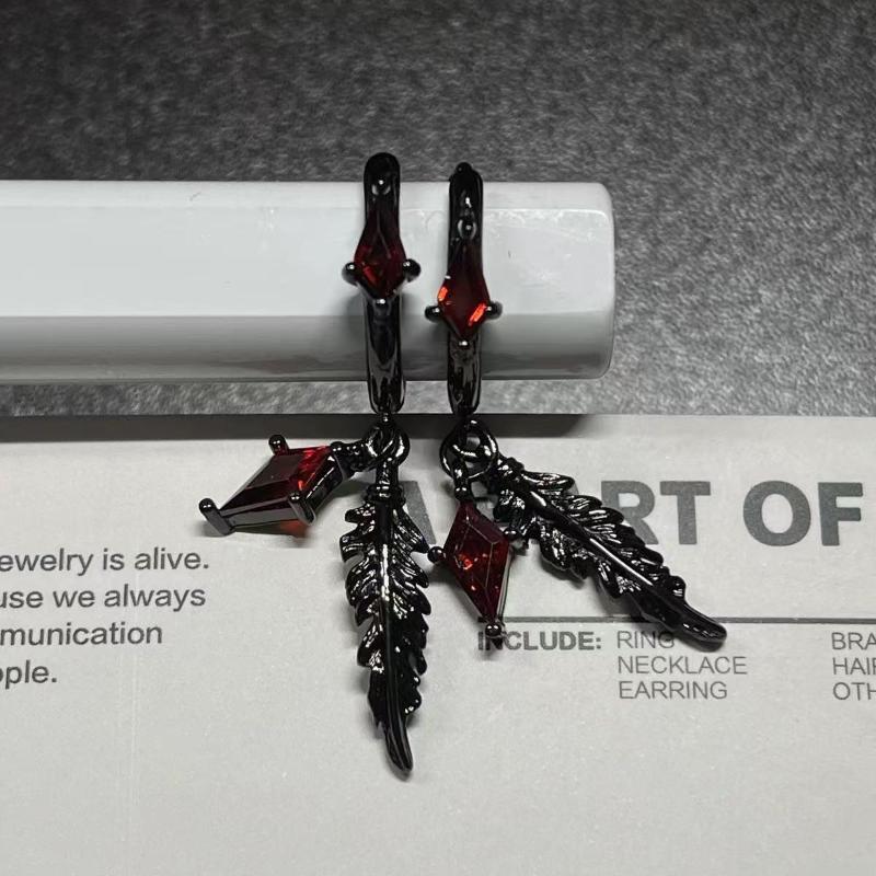 Gothic Feather Drop Earrings For Women Punk Zircon Geometric Personality Ear Buckle Earrings Y2K Jewelry Gifts