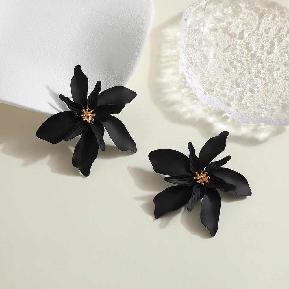 Серьги для трансграничной торговли, европейские и американские агрессивно-преувеличенные высококлассные серьги, металлические лакированные серьги-гвоздики в стиле ins, серьги