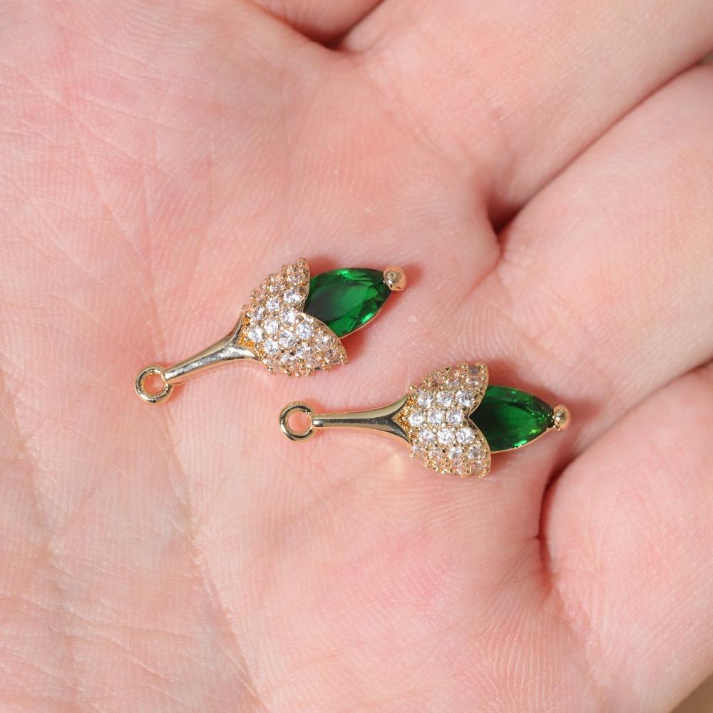 Copper Tulip Flower Charms with Green & Clear Zirconia, Golden Plated, 2pcs for DIY Jewelry Making 2 pieces зелёный