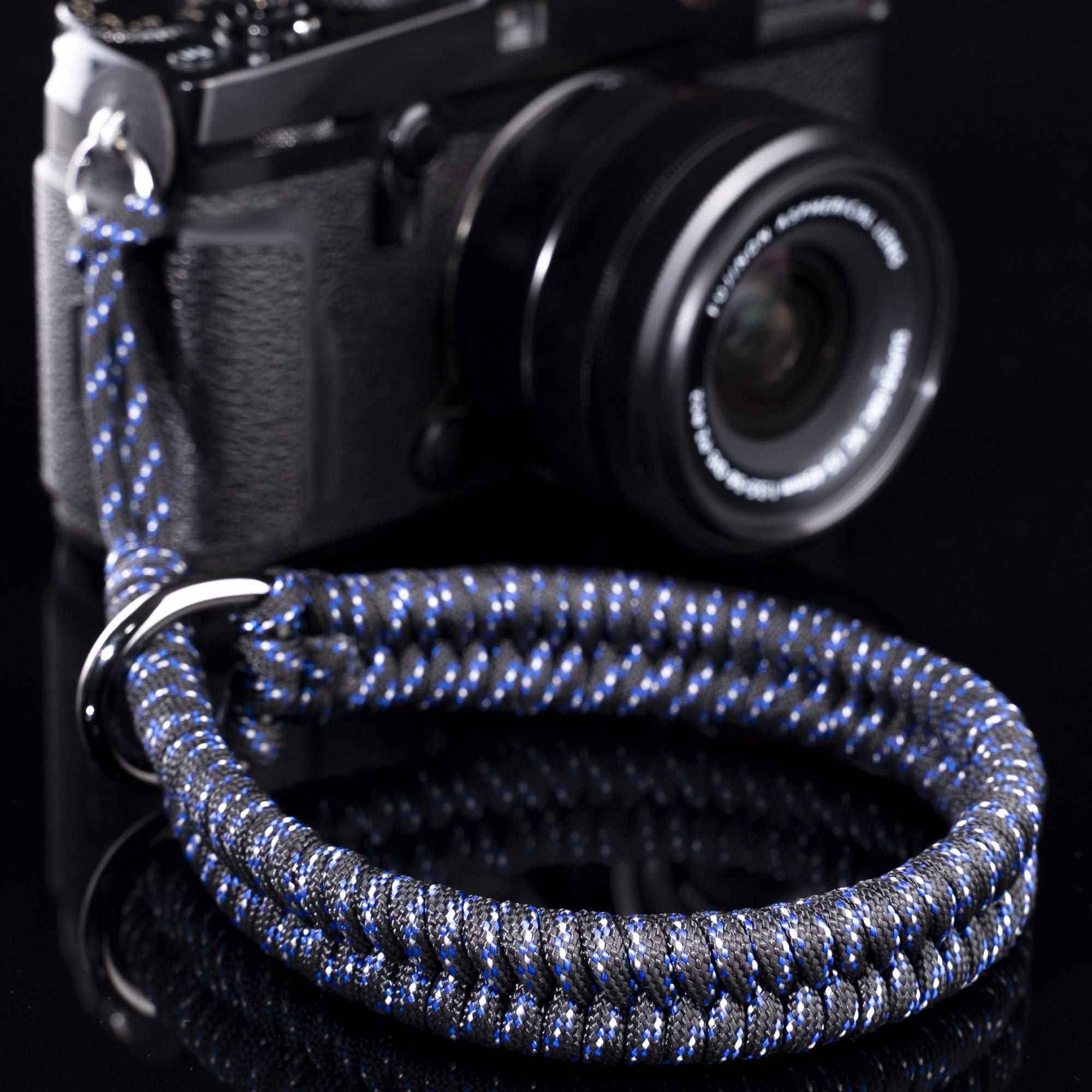 

Camera Wrist Strap Paracord Camera Hand Strap Wrist Lanyard for DSLR or Mirrorless MID [Qiang Ni] - High-End Cameras, Black, (Blue) синій