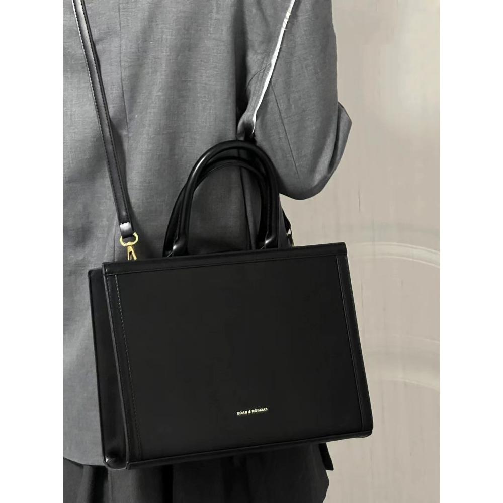 

2026 New Autumn Korean Briefcase High-end Tote Bag Crossbody Bag Retro Ins Style Shoulder Handbag чёрный