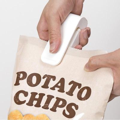 Mini Heat Sealer Home Accessories Plastic Bag Sealer for Storage In The Kitchen Food Snacks Fruits Vegetables