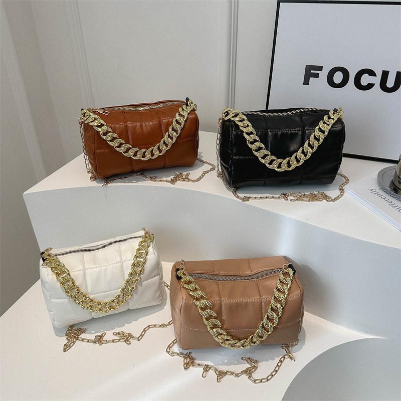 Elegant Square Pu Chain Shoulder Bag For Women Stylish Casual 2024 Trendy Design