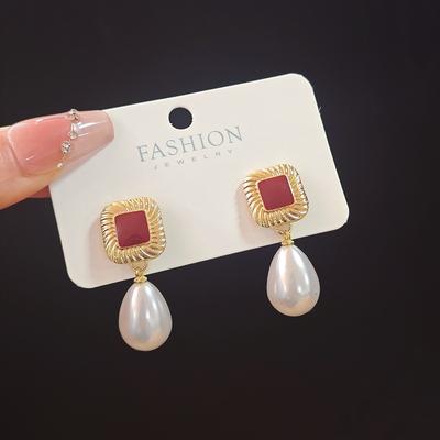 Sweet Red Square Waterdrop Imitation Pearl Pearl Earrings for Women Temperament Sweet Korean Design Jewelry Christmas Girl Gift