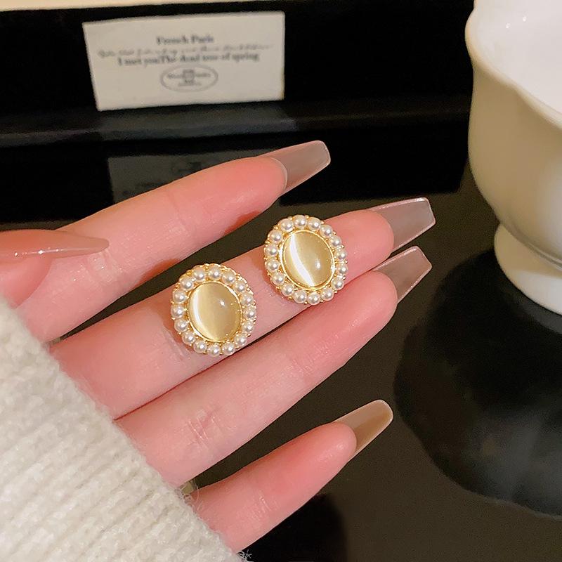 S925 Silver Needle Luxury Pearl & Cat's Eye Stone Earrings for Women – Elegant, All-Match Design.