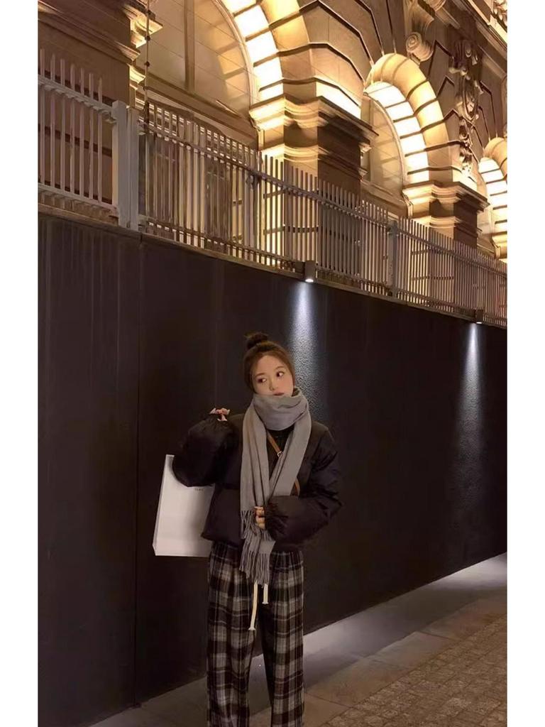 145 Women's Brown Vintage Plaid Wide-Leg Pants, High Waist, Fleece-Lined, Petite Size, Casual Autumn/Winter Style.