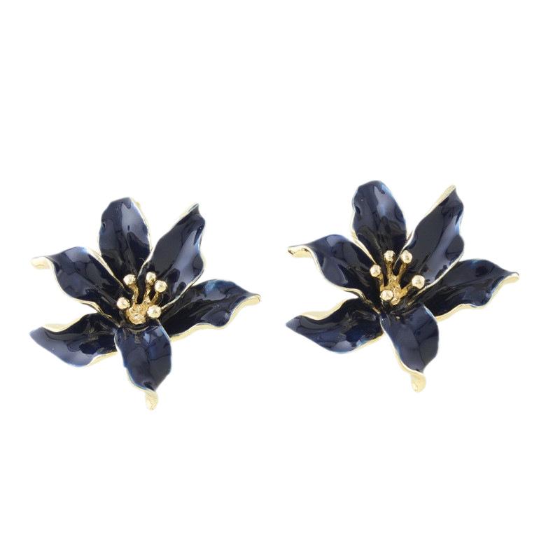 Exquisite high-end three-dimensional flower oil drop earrings, retro fashion personalized flower earrings, temperament versatile stud earrings