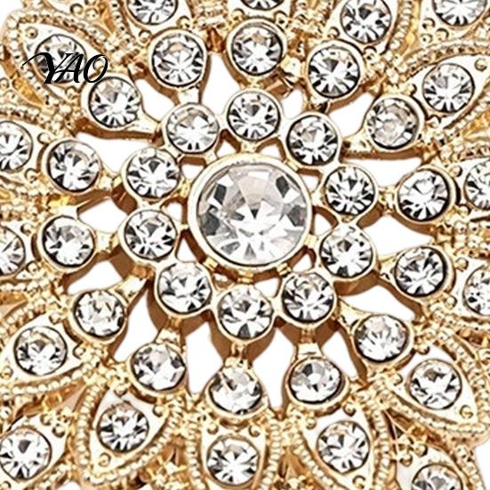 Sunflower Brooch Pin Sparkling Rhinestone Brooch, Golden Plated Floral Lapel Hollow Badge Pin, Dainty Clothing Jewelry Accessory for Women Girls Metal