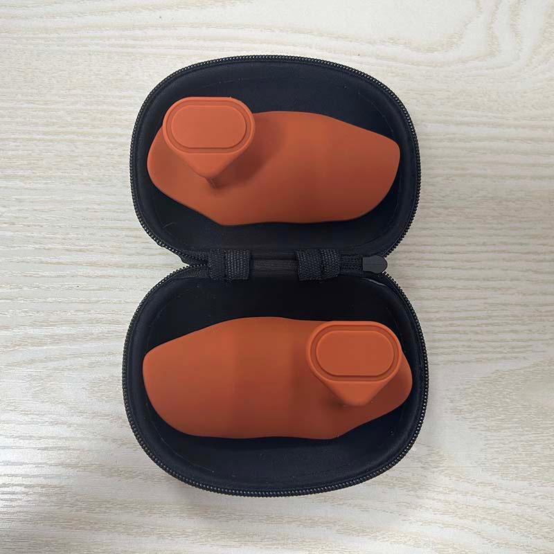 Silicone Grip Strengthener: Universal Dumbbell Weightlifting & Fitness Palm Protector