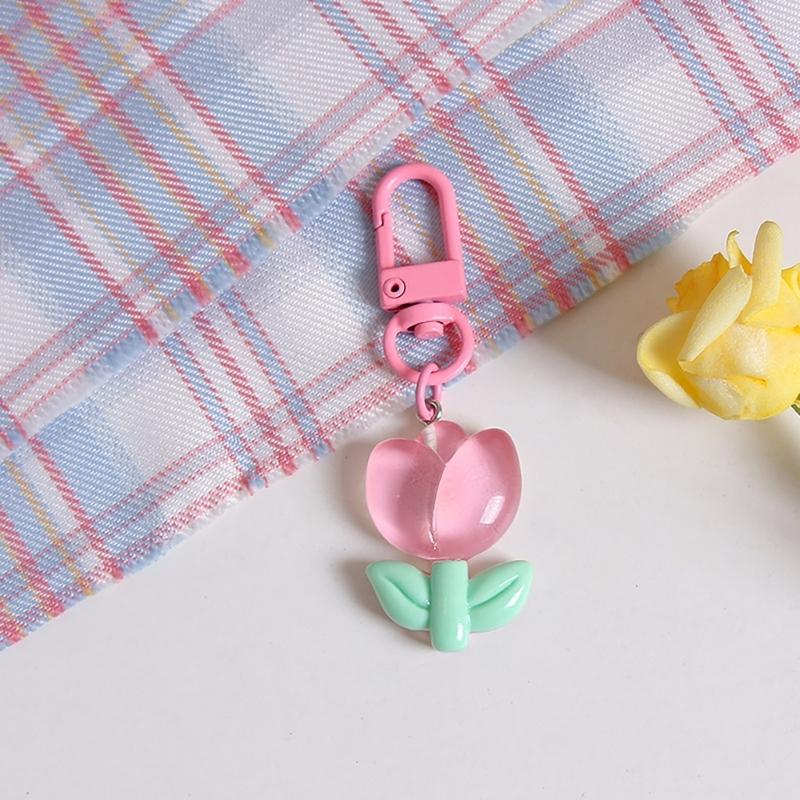 Colorful Resin Flower Keychain Charming Resin Flower Keychain with Tulips Designs for Bag Hanging Decoration