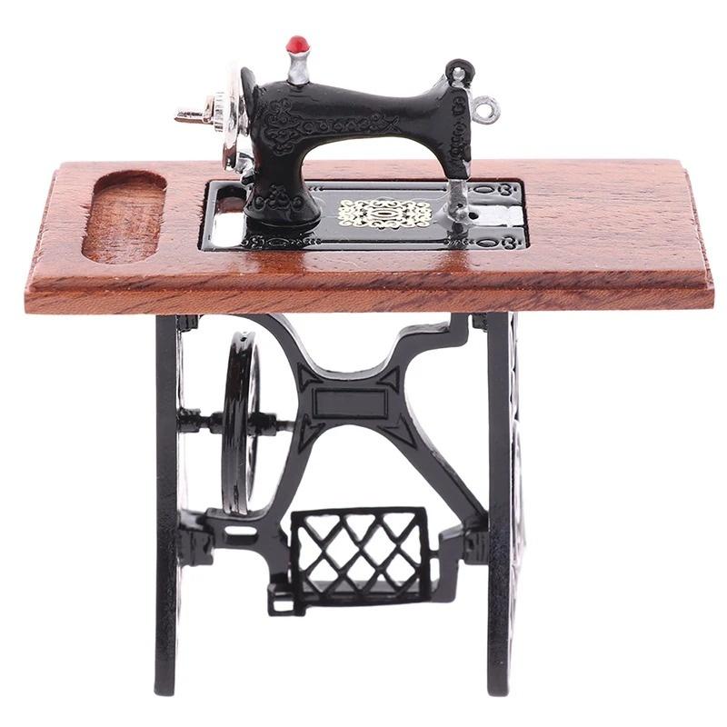 1:12 Dollhouse Miniature Furniture Retro Sewing Machine Tailor Toy Doll House Vintage Decoration Acssories
