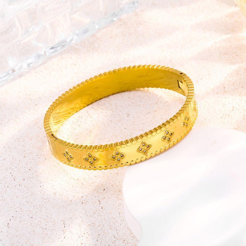 Classic four-leaf clover bracelet women's zircon inlay ring fashion kaleidoscope bracelet women's jewelry high-end fashion jewelry