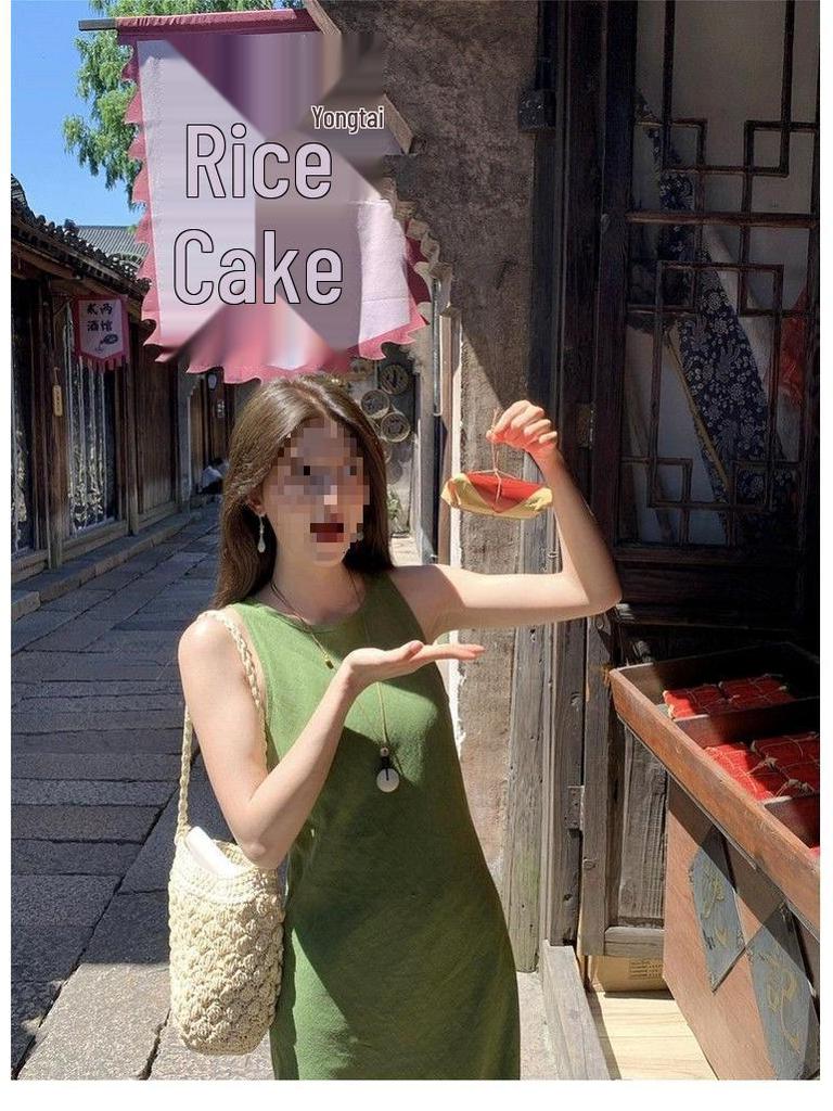 Elegant French Green Sleeveless Summer Dress: Mori Girl Style with Waist-Cinching Bell-Shaped Skirt