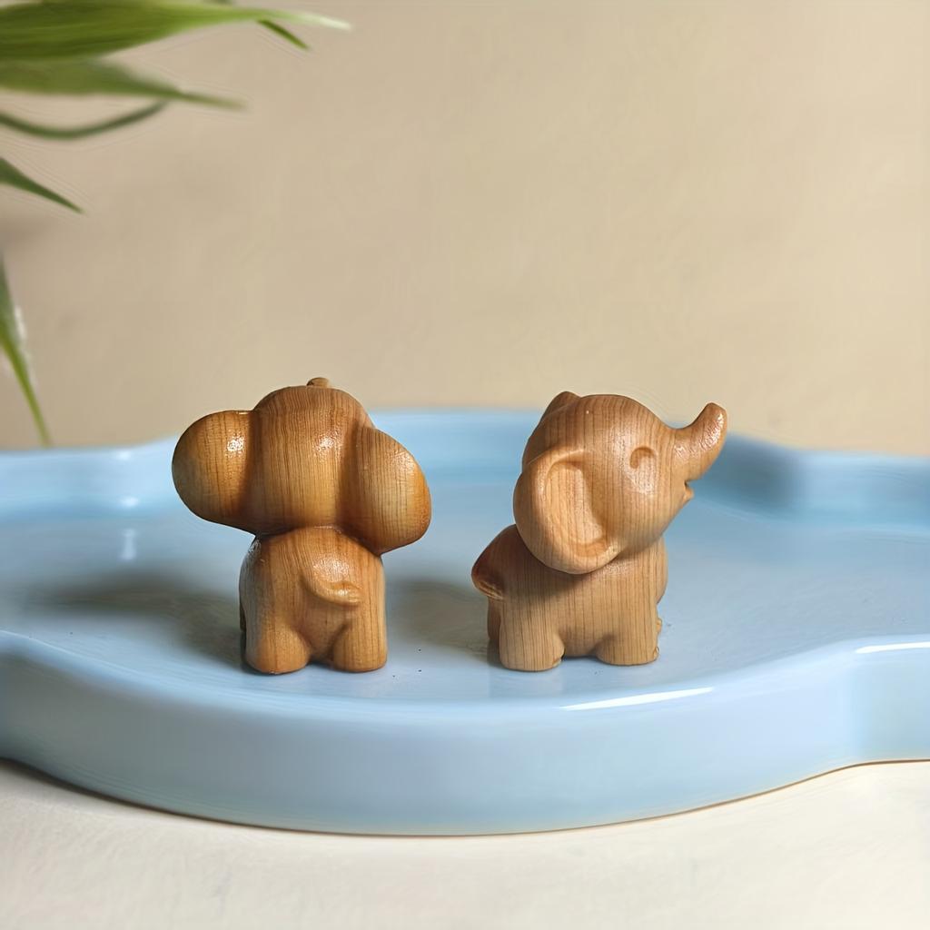 1/2pcs Wooden Elephant Figurines, Hand-Carved Mini Elephant Statues, Cute Animal Ornaments for Home Office Desk Decor, Good Luck