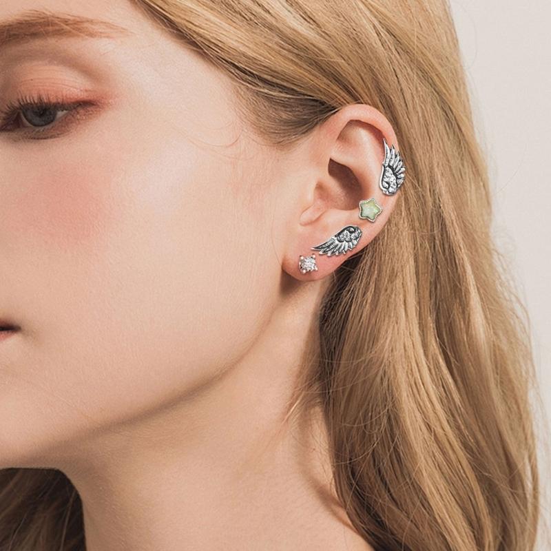 Lightweight Comfortable Star Angel Wing Studs Earrings Stylish Ear Accessories for Daily Wear Travel and Gifting