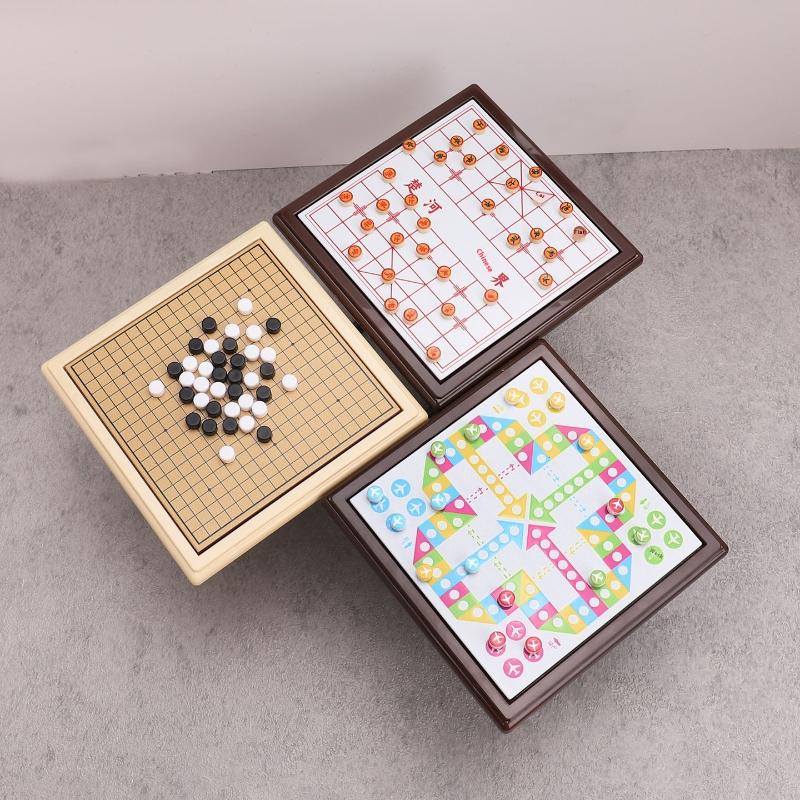 1 Set Dollhouse Mini Gomoku Chess Toy Simulation Miniature Flying Chess Model Doll House Accessories Desktop Decoration
