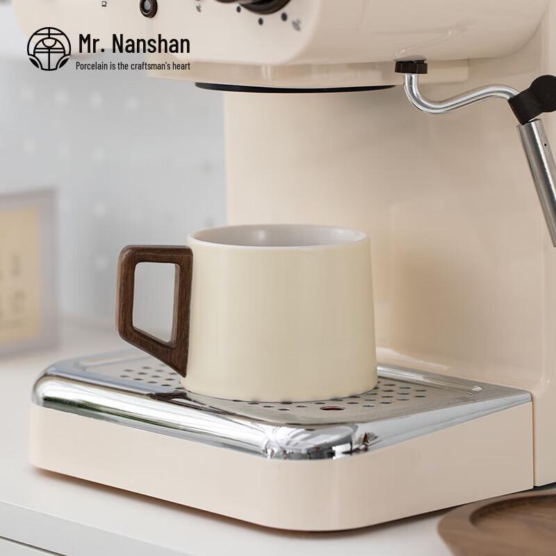 Mr. Nanshan Ceramic Coffee Mug Set