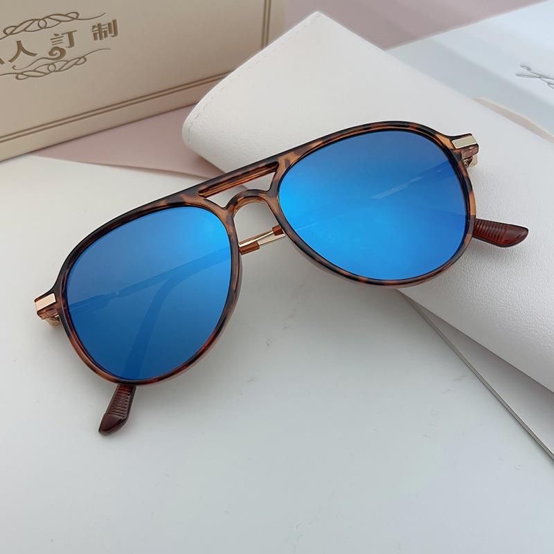 New Arrival Round Sunglasses Metal Frame Gradient Lens for Women Men Traveling Pilot Sun Glasses