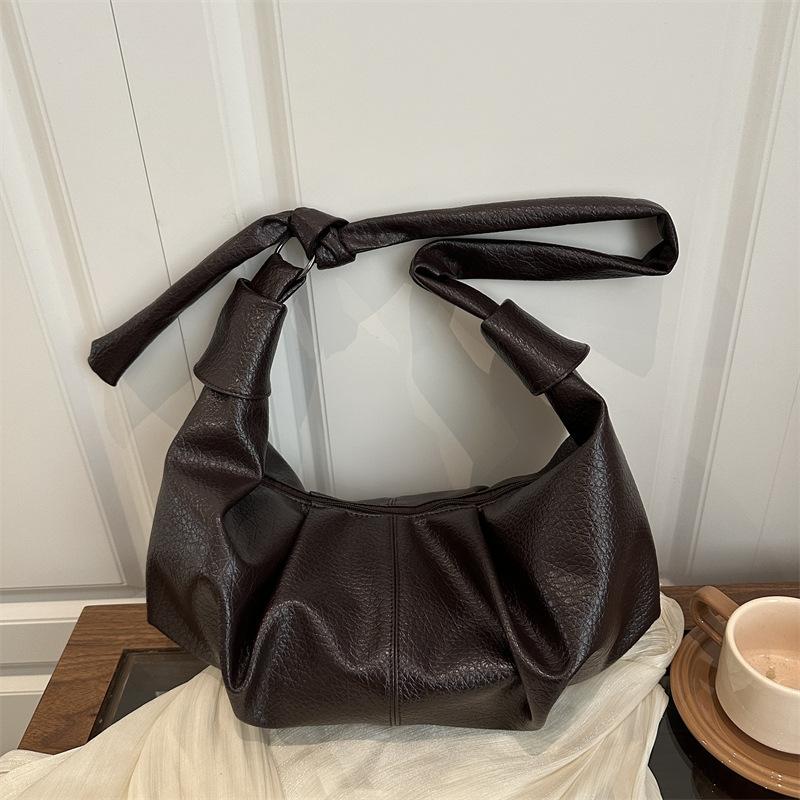 New Korean Retro Soft Leather Hobo Bag Versatile Crossbody Shoulder Bag Wrinkled Lazy Style Simple and Casual Texture Makeup Bag