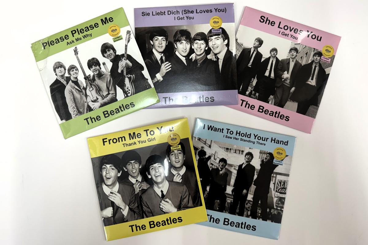 

7inch Record BEATLES I Want To Hold Your Hand She Love DBS001005 FOUR GIANTS 2017 Canada Rock Used