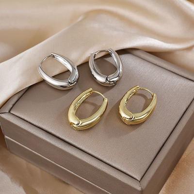 1 paar Geometrische Ohr Schnalle Hoop Ohrringe Für Frauen Mädchen Glatte Metall Runde Kreis Ohrring Licht Luxus Mode Punk Schmuck Geschenk