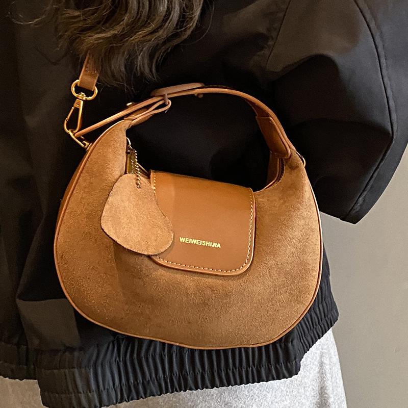 Retro Small Bag, Hand-held Crescent-shaped Bag, Commuting Crossbody Bag, Single-shoulder and Underarm Dumpling Bag