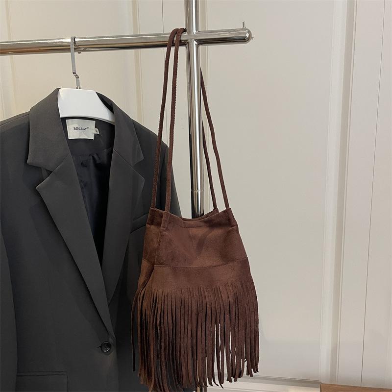 Niche Retro Fringed Portable Small Square Bag Women's 2025 Autumn New Casual Personality Trendy Versatile Shoulder Messenger Bag