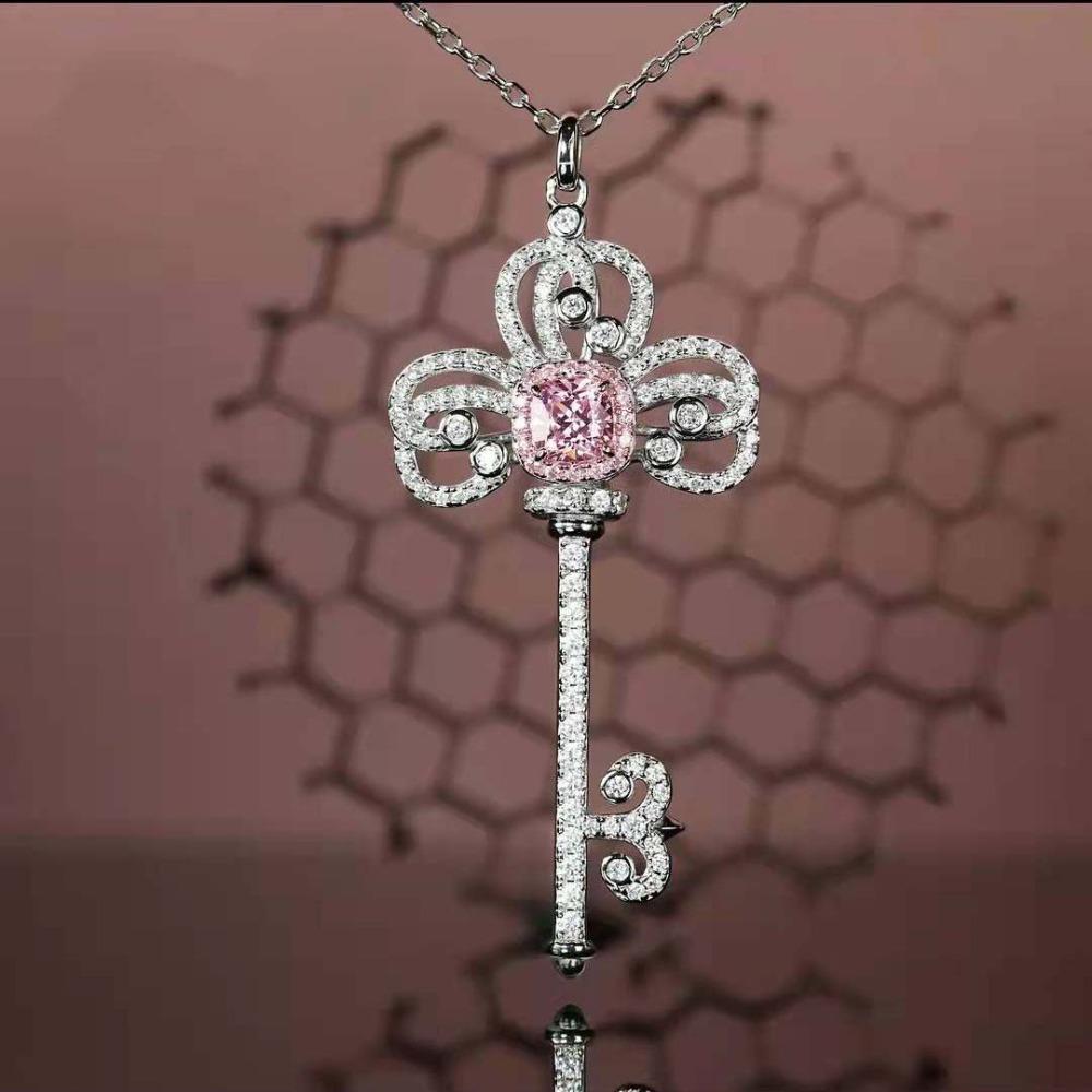 Luxury Full Diamond Necklace Unique Iris Pink Diamond Key Pendant Argyle Pink Diamond for Women