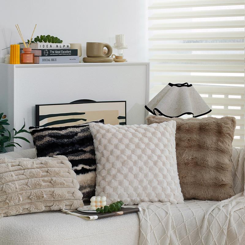 Winter Plush Pillow, Sofa Cushion, High-end B&B Hotel Pillow Case, Model Room Bay Window Pillow Case