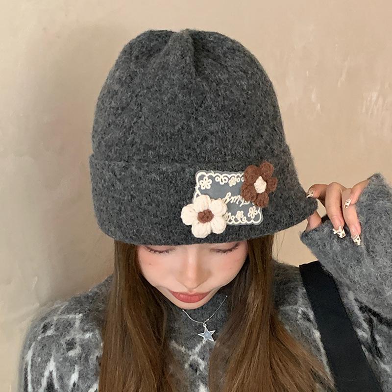 Autumn and winter warm ear protection double-layer flanged pullover wool hat female sweet literary lace handmade flower knitted hat